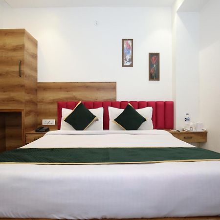 Hotel Rv Regency Амритсар Екстериор снимка