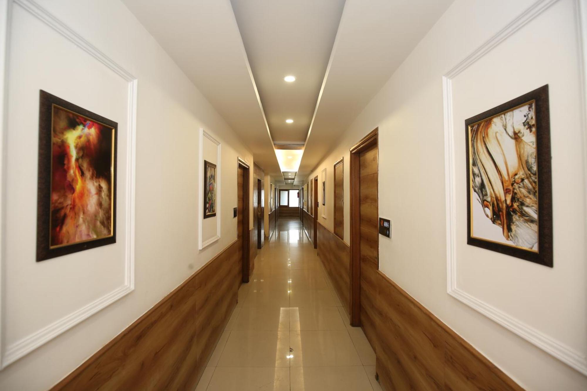 Hotel Rv Regency Амритсар Екстериор снимка